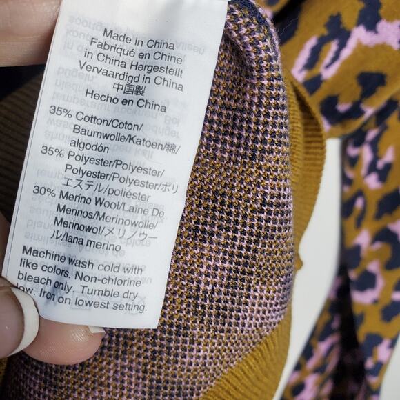 J.Crew Green & Purple Leopard Print Crew Sweater ***Missing size tag Medium - Picture 4 of 7